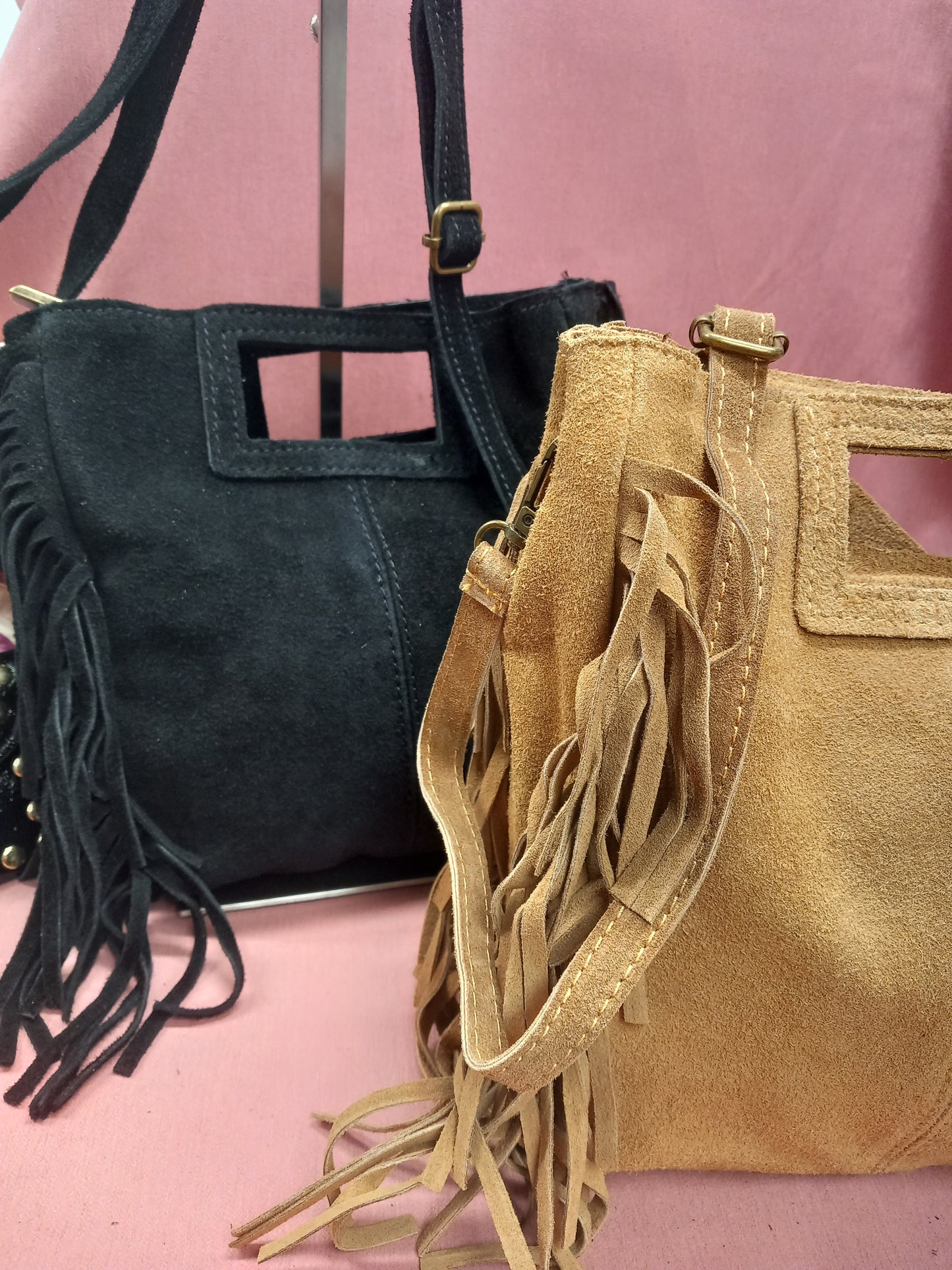 Bolso ante de flecos + Cartera de REGALO.