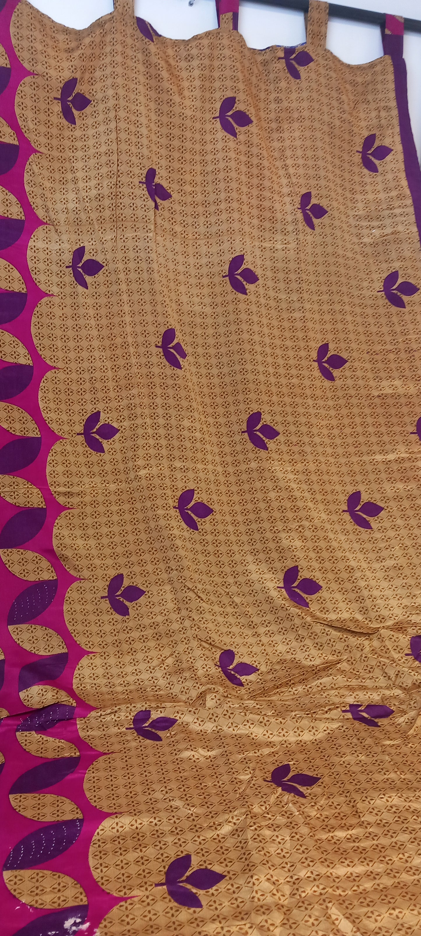 Cortinas seda reversibles ya confeccionadas con sus trabillas,modelo caléndula.