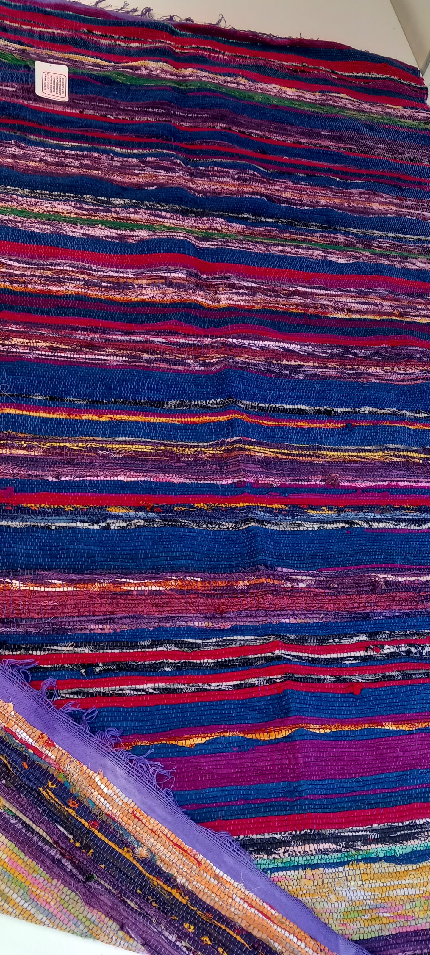 JARAPA PLAID ALFOMBRA FLECO MORADO,MODELO TEMPLO MULTIUSOS Y MULTICOLOR 100X200CM.TEXTURA Y TRADICIÓN EN UNA SOLA PIEZA.ENVÍO GRATIS SIN PEDIDO MÍNIMO.