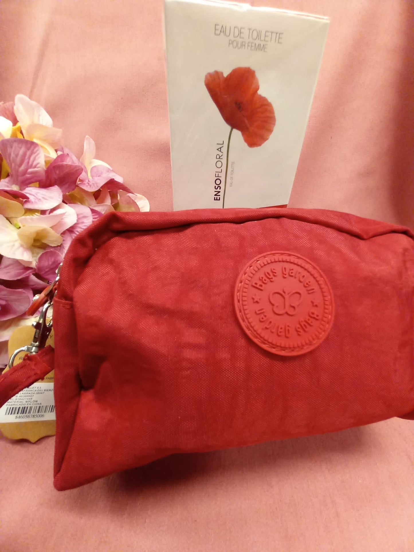 PERSONAL TOILET GAME.
Luxury cologne + GIFT toiletry bag