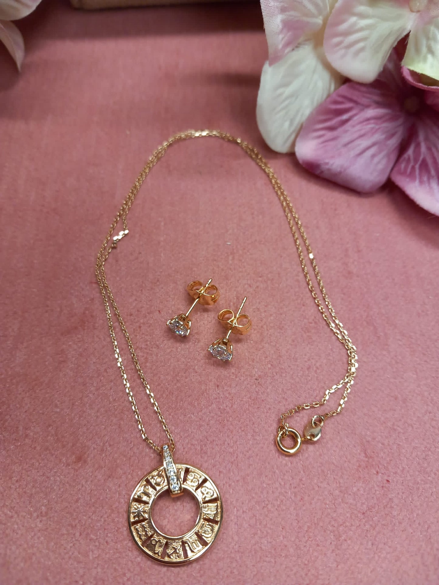Conjunto Pendientes de Brillante Tuerca de Acero + cadena + colgante de brillantes efecto Swarovski CIRCULO ZODIACAL.