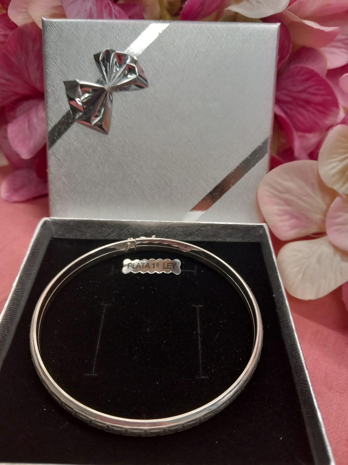 Pulsera Rígida en PLATA DE LEY TALLADA