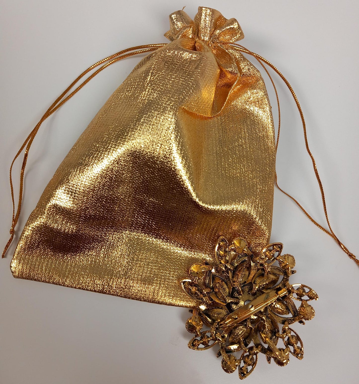 Broche Mandala Fleur Rouge