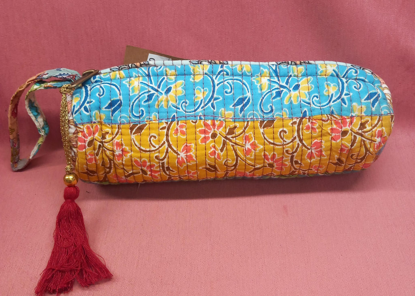 Neceser acolchado india modelo burdeos.