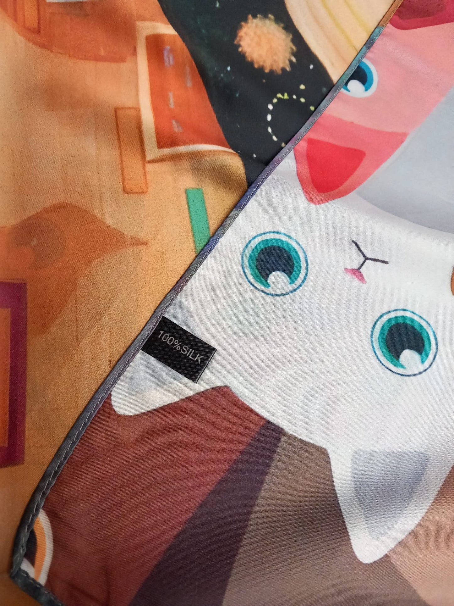 Pañuelo reversible 100%Seda de 'los gatos en el arte'