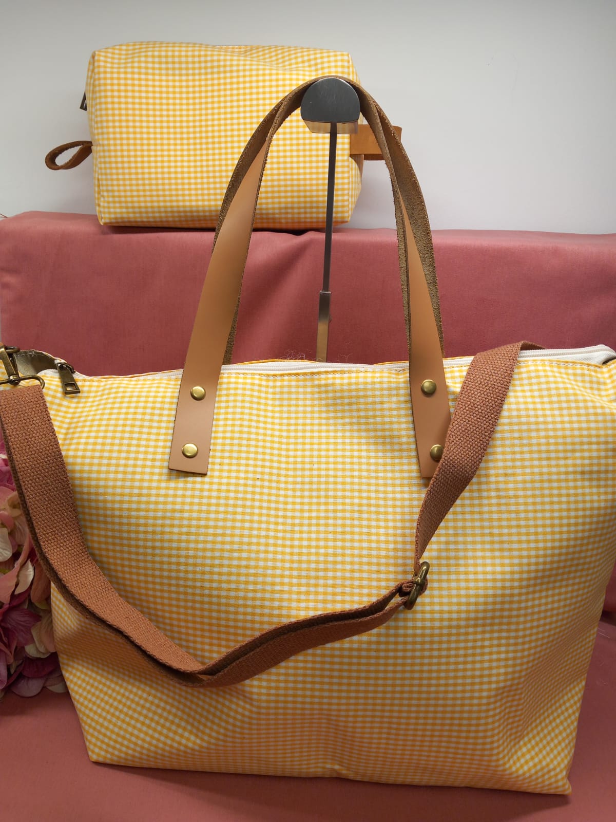 Pack de Bolso tote + neceser cuadritos vichy con bolsillo interior