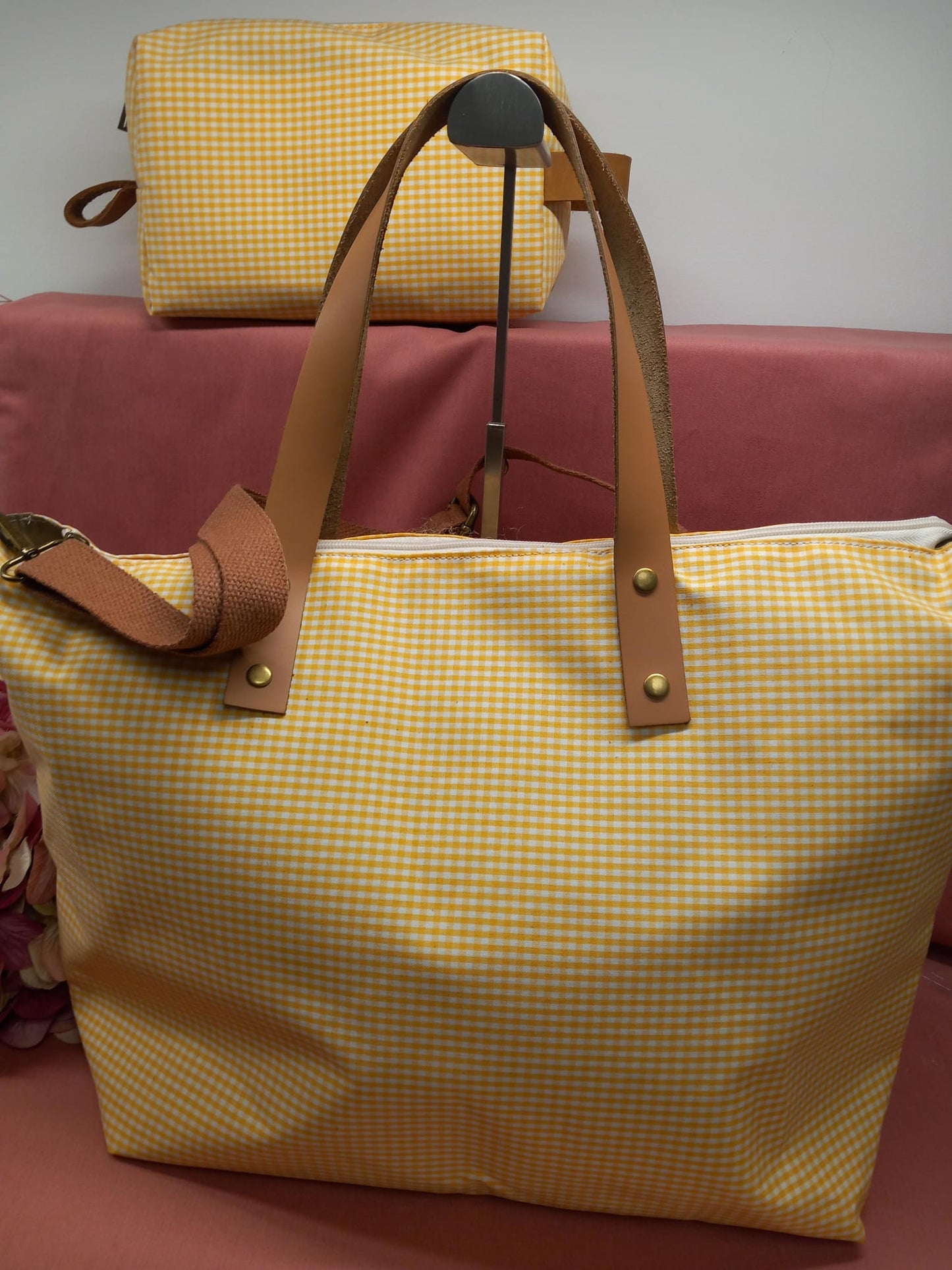 Pack de Bolso tote + neceser cuadritos vichy con bolsillo interior