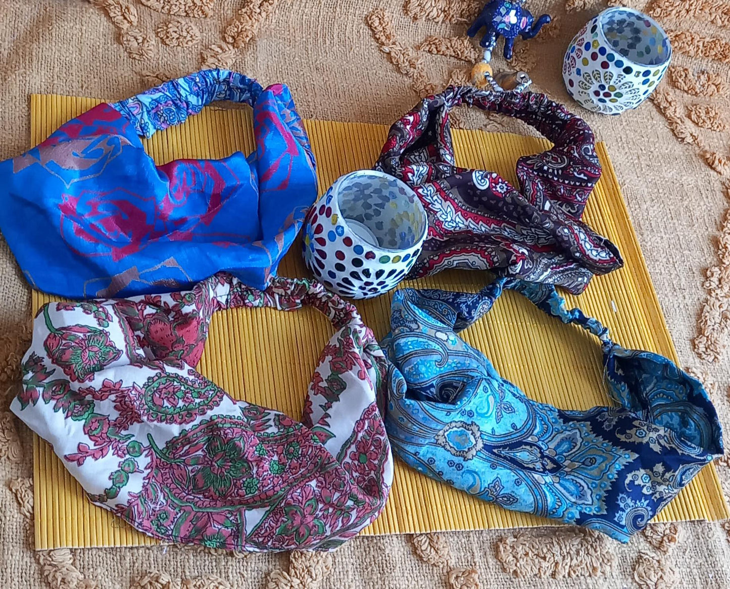 PACK DE 4 DIADEMAS SEDOSAS SAREE.ENVÍO GRATIS SIN PEDIDO MÍNIMO.