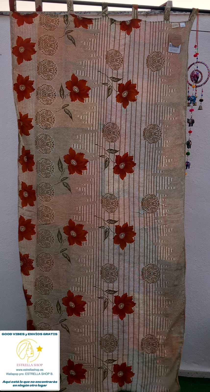 Cada cortina está organizada con de tela a juego a doble cara. Puede usarla por la cara que más le guste.Envío Gratis sin pedido mínimo.