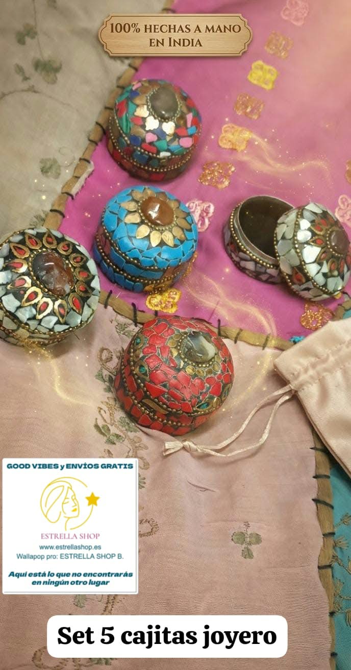 Set de 5cajitas joyero. Artesanía Indía,hecho a mano.
Medida 4 cm
El set de 5 por 15.99€