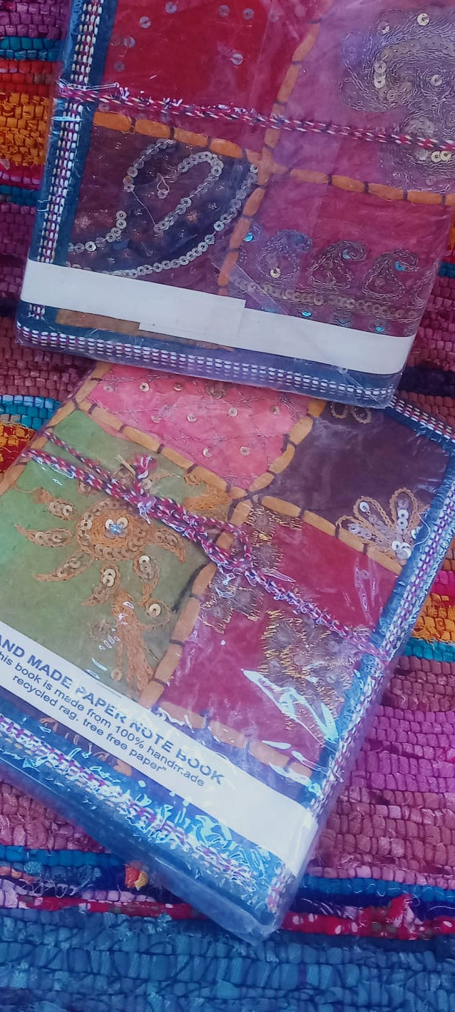 LIBRETA PATCHWORK 15X20CM CUADERNO CON ALMA ARTESANAL Y SOSTENIBLE,ES ENVÍO GRATIS SIN PEDIDO MÍNIMO.