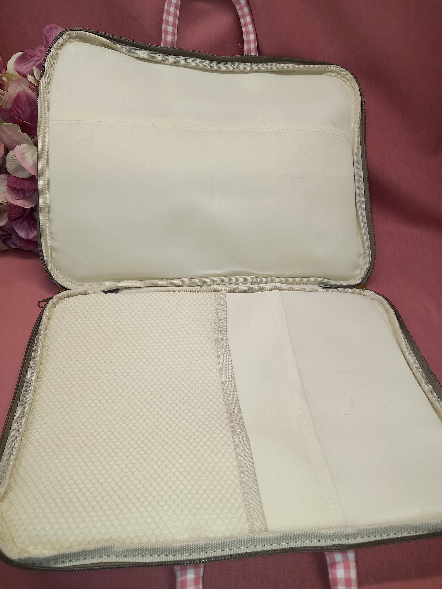 Funda ordenador vichy de algodón rosa,envío gratis,14,50€ precio sin competencia.Laptop con asa acolchado.