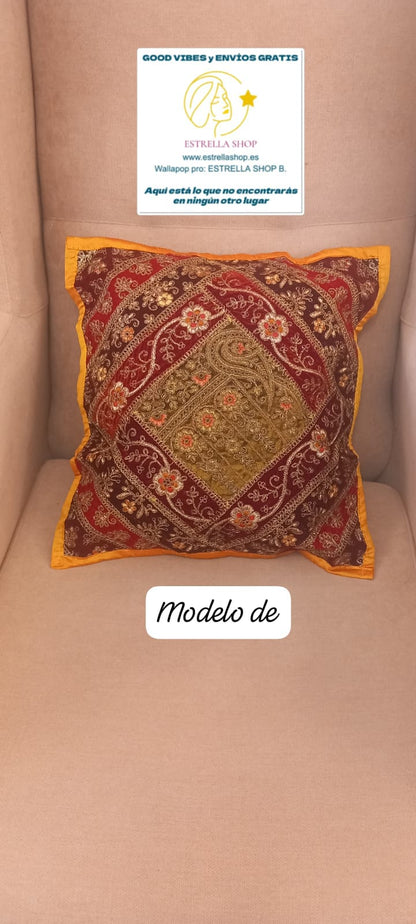 PIEZAS QUE BRILLAN CON LUZ PROPIA COMO COJÍN O ZAFÚ BRILLANTE.40X40CM PARA AMBIENTES BOHEMIOS YMARAVILLOSOS.ENVÍO GRATIS SIN PEDIDO MÍNIMO.