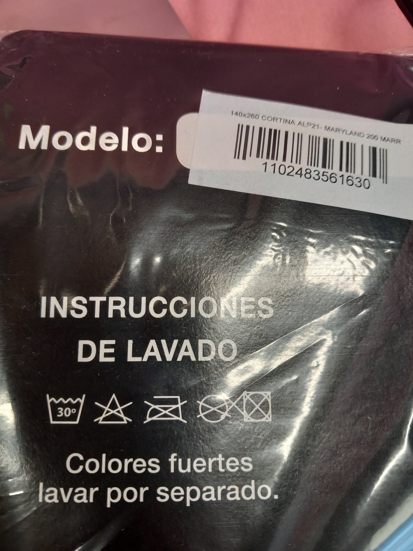 Cortinas confeccionadas con presillas en tonos beig y marrón.Envío gratis.