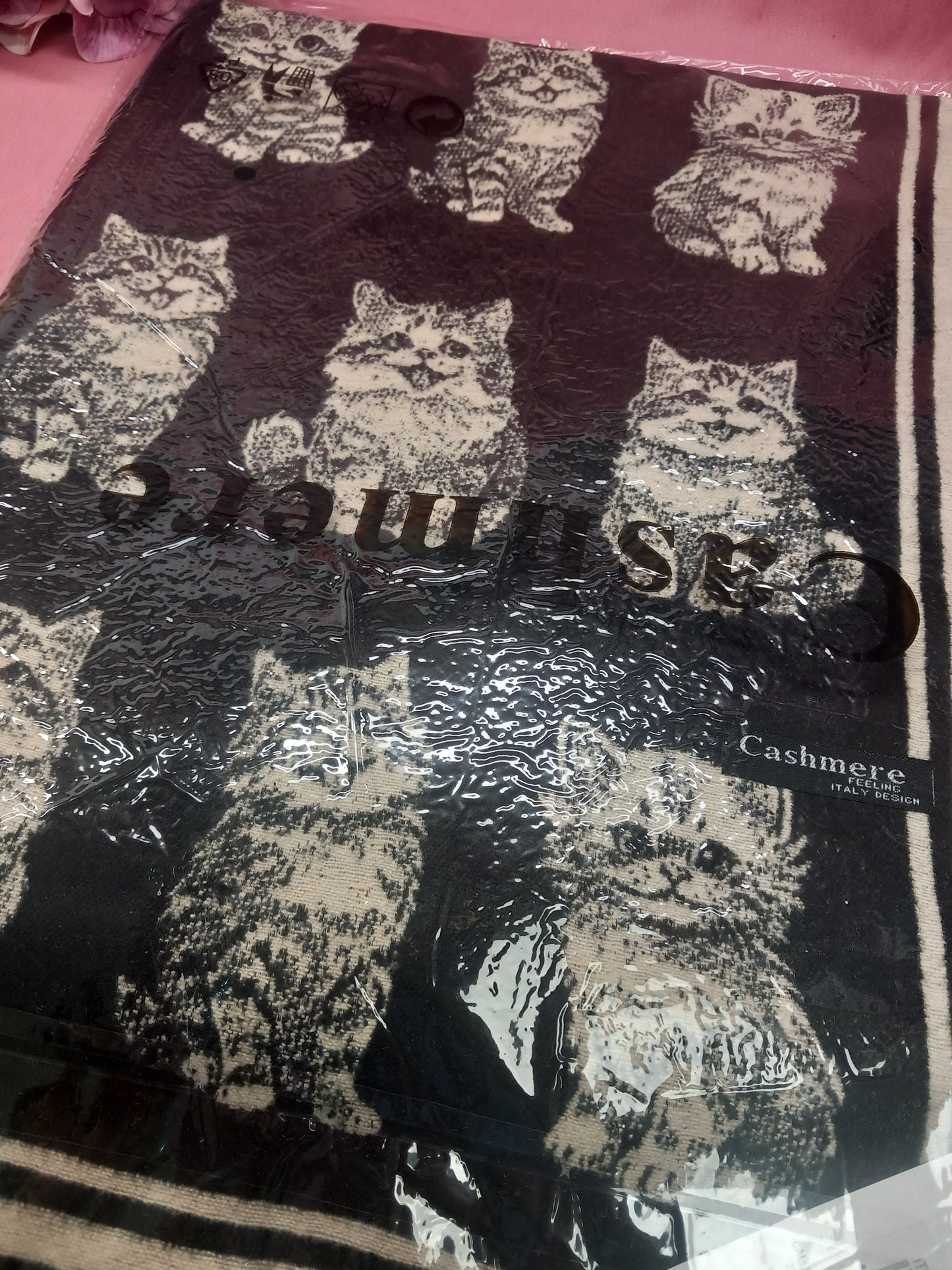 Bufanda Reversible Símpáticos Gatos  😽Tamaño: 190(de largo) x 65cm(de ancho Cashemere.Envío Gratis