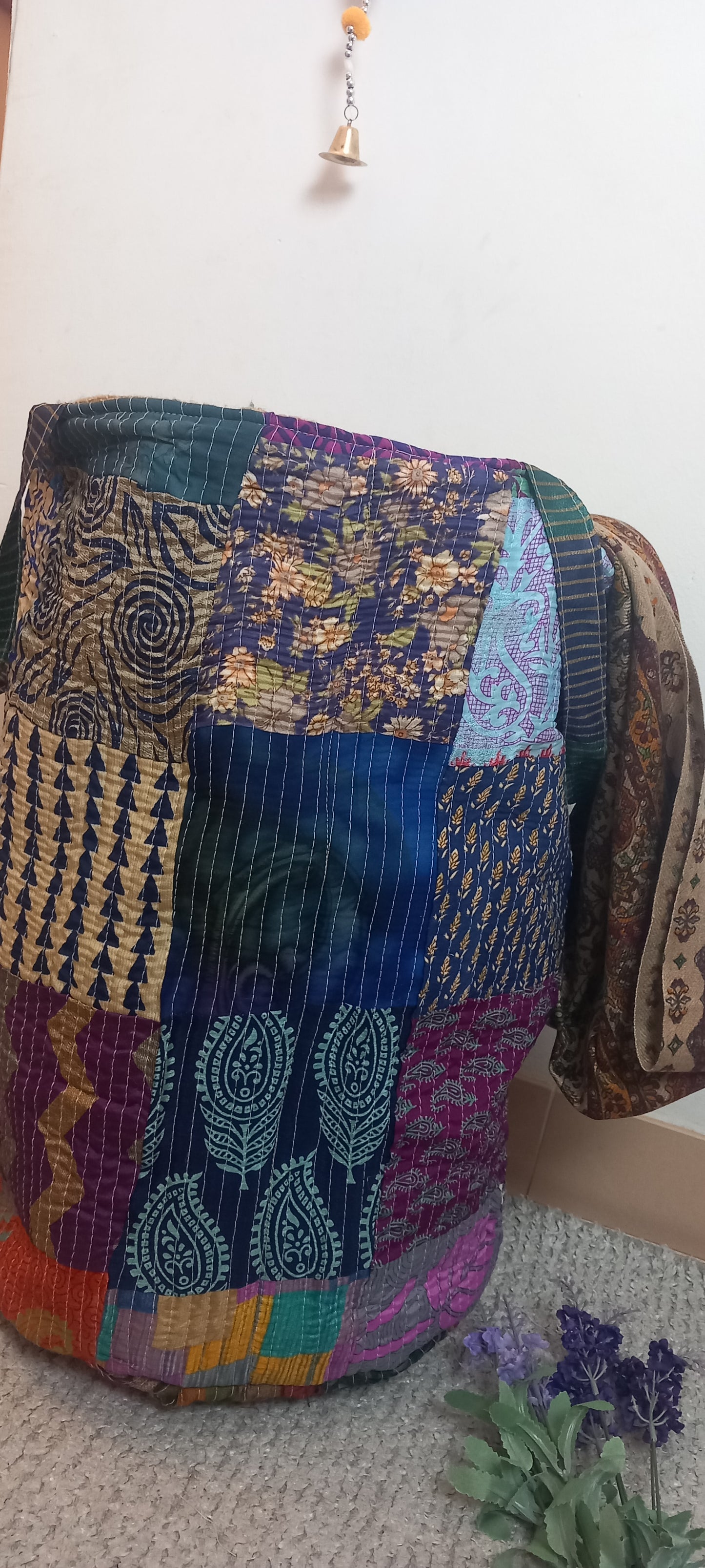 Cesto MULTIUSOS Y MULTIFUNCIONAL PATCHWORK WILD TELA YUTE Y SAREE. ENVÍOS GRATIS.