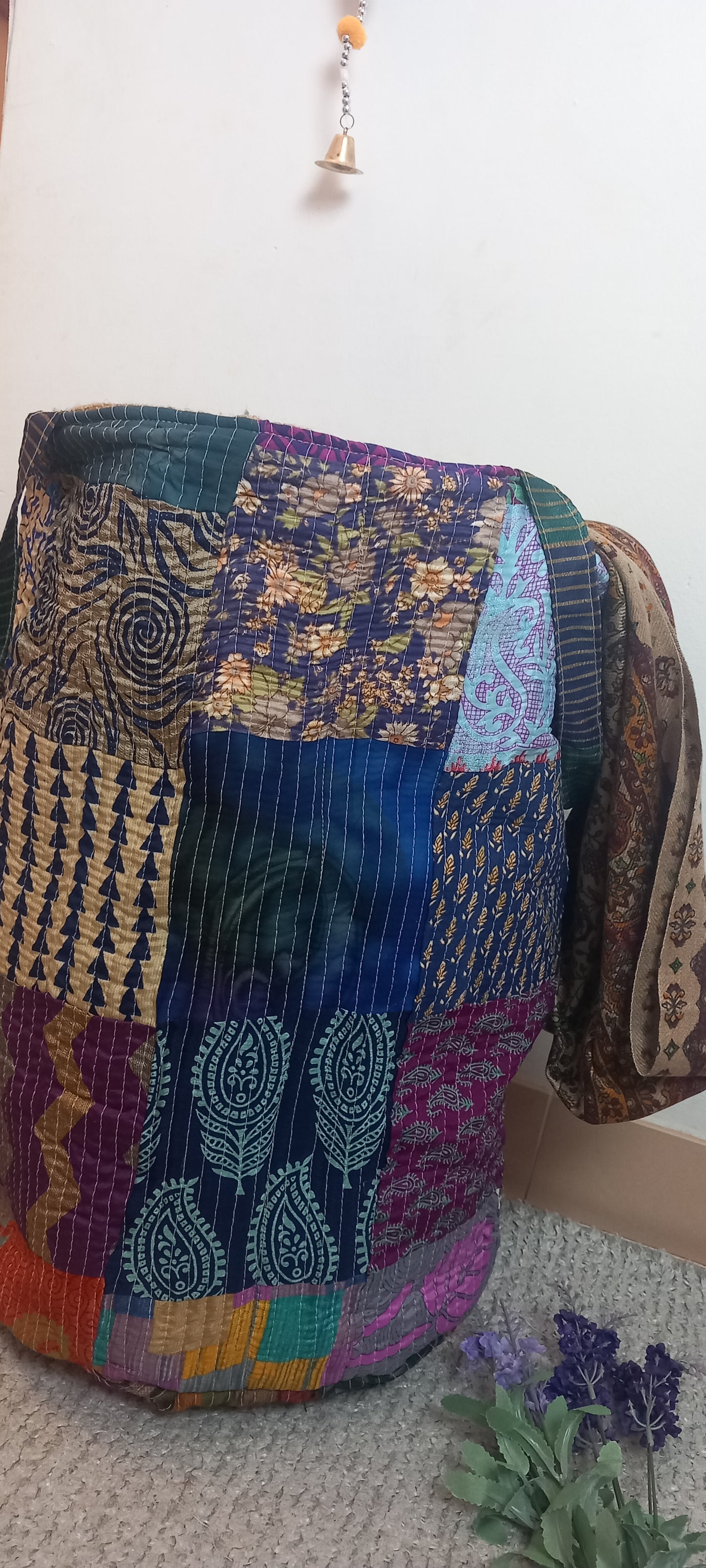 Cesto MULTIUSOS Y MULTIFUNCIONAL PATCHWORK WILD TELA YUTE Y SAREE. ENVÍOS GRATIS.