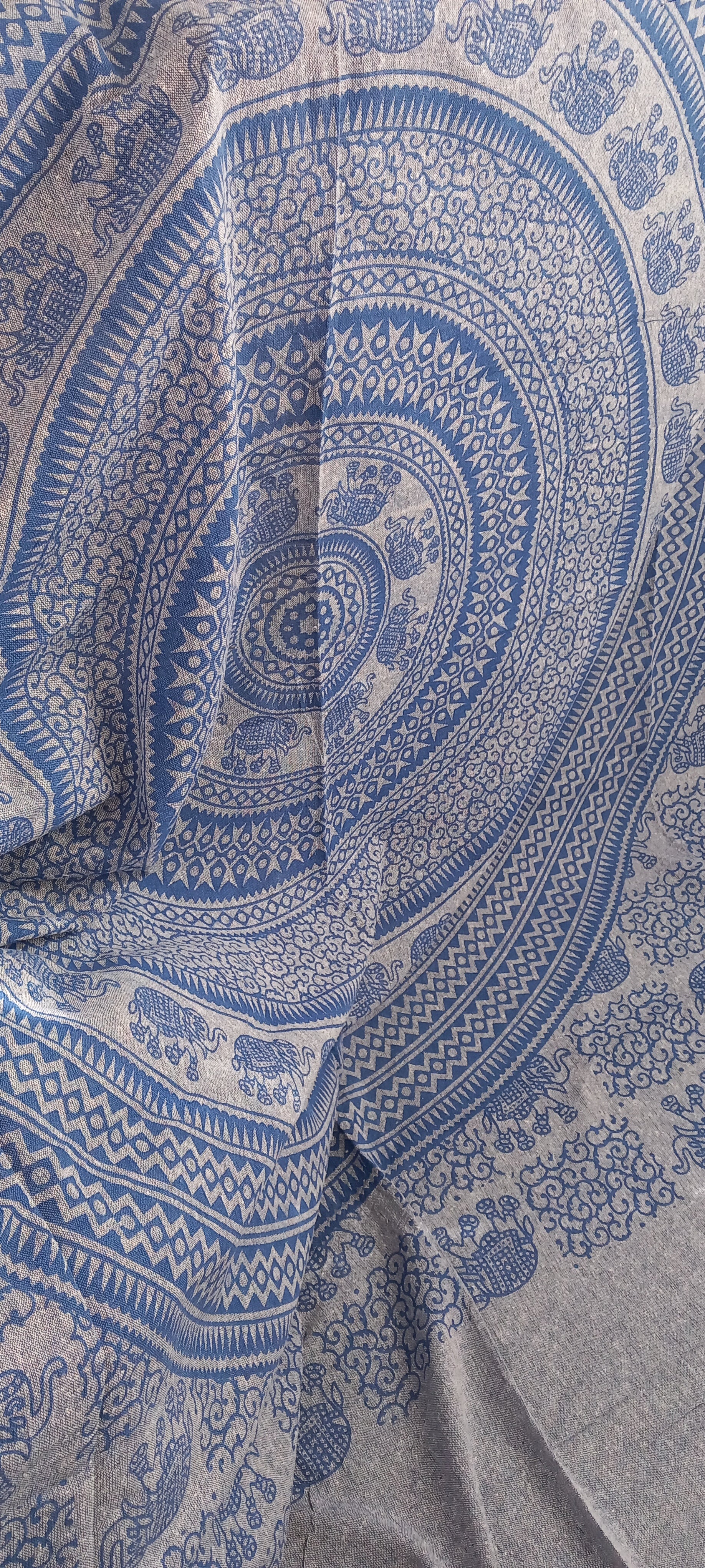 Jarapa Plaid fabricada en India diseño elefantes en azul.Envíos Gratis.Precio sin competencia.