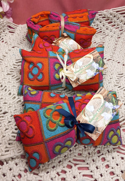 Saco cuadros de colores con flores de crochet.Envío gratis.