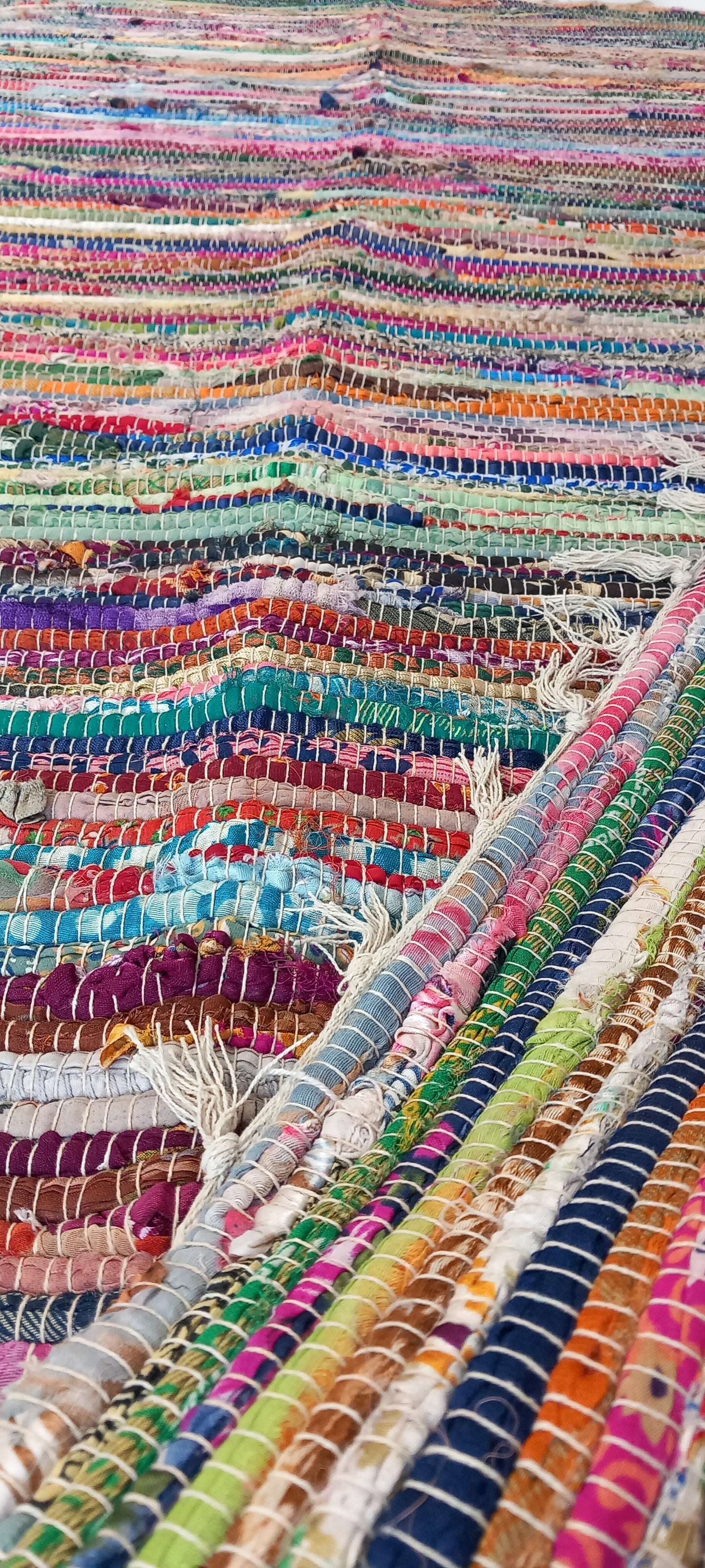 JARAPA,PLAID,ALFOMBRA,TAPIZ CUBRECAMA... MULTIUSOS MULTIFUNCIÓN.MULTICOLOR.MODELO DEVA.ENVÍO GRATIS SIN PEDIDO MÍNIMO.