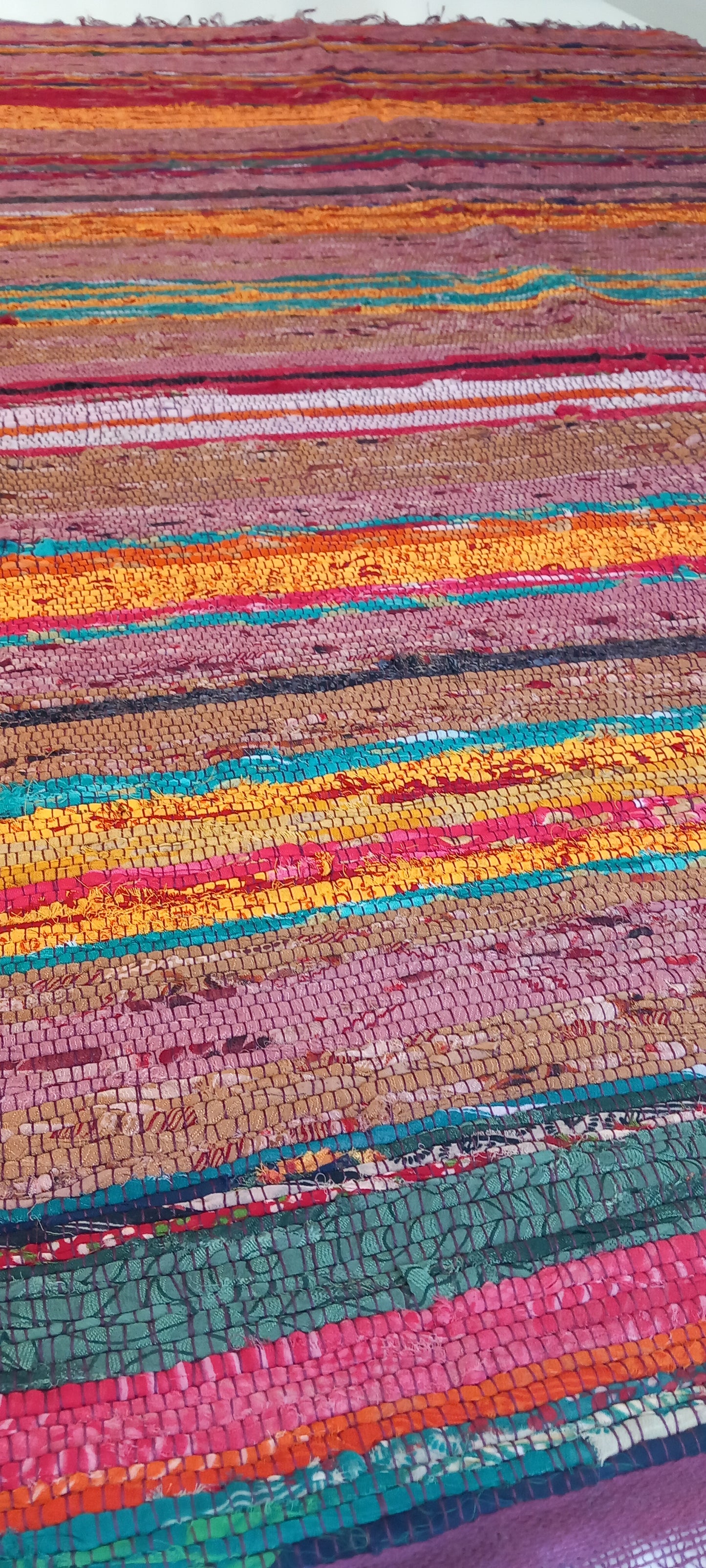 JARAPA PLAID ALFOMBRA FLECO MALVA MULTIUSOS Y MULTICOLOR 100X200CM.TEXTURA Y TRADICIÓN EN UNA SOLA PIEZA.ENVÍO GRATIS SIN PEDIDO MÍNIMO.