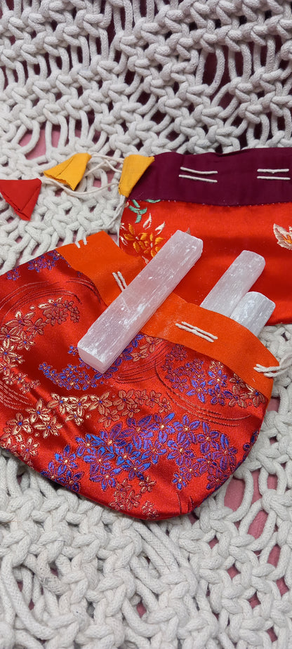 2 MASAJEADORES DE PIEDRA SELENITA. ENVÍO GRATIS. SON 2 UNIDADES POR 9,90€