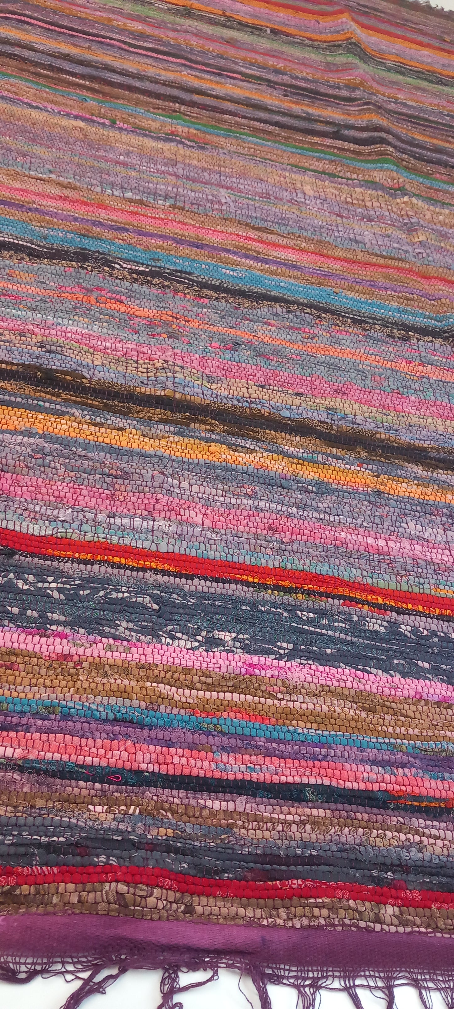 JARAPA PLAID ALFOMBRA FLECO BERENJENA,MODELO SHIVAYA MULTIUSOS Y MULTICOLOR 100X200CM.TEXTURA Y TRADICIÓN EN UNA SOLA PIEZA.ENVÍO GRATIS SIN PEDIDO MÍNIMO.