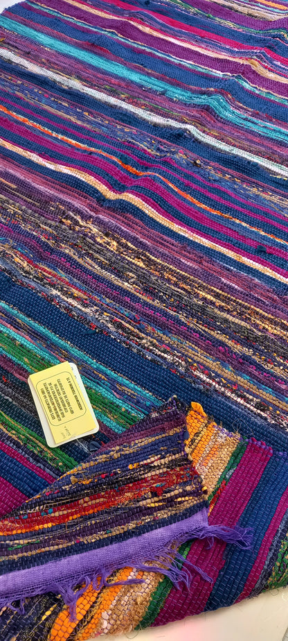 JARAPA PLAID ALFOMBRA FLECO BERENJENA,MODELO ELLORA MULTIUSOS Y MULTICOLOR 100X200CM.TEXTURA Y TRADICIÓN EN UNA SOLA PIEZA.ENVÍO GRATIS SIN PEDIDO MÍNIMO.