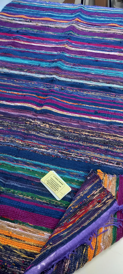 JARAPA PLAID ALFOMBRA FLECO BERENJENA,MODELO ELLORA MULTIUSOS Y MULTICOLOR 100X200CM.TEXTURA Y TRADICIÓN EN UNA SOLA PIEZA.ENVÍO GRATIS SIN PEDIDO MÍNIMO.