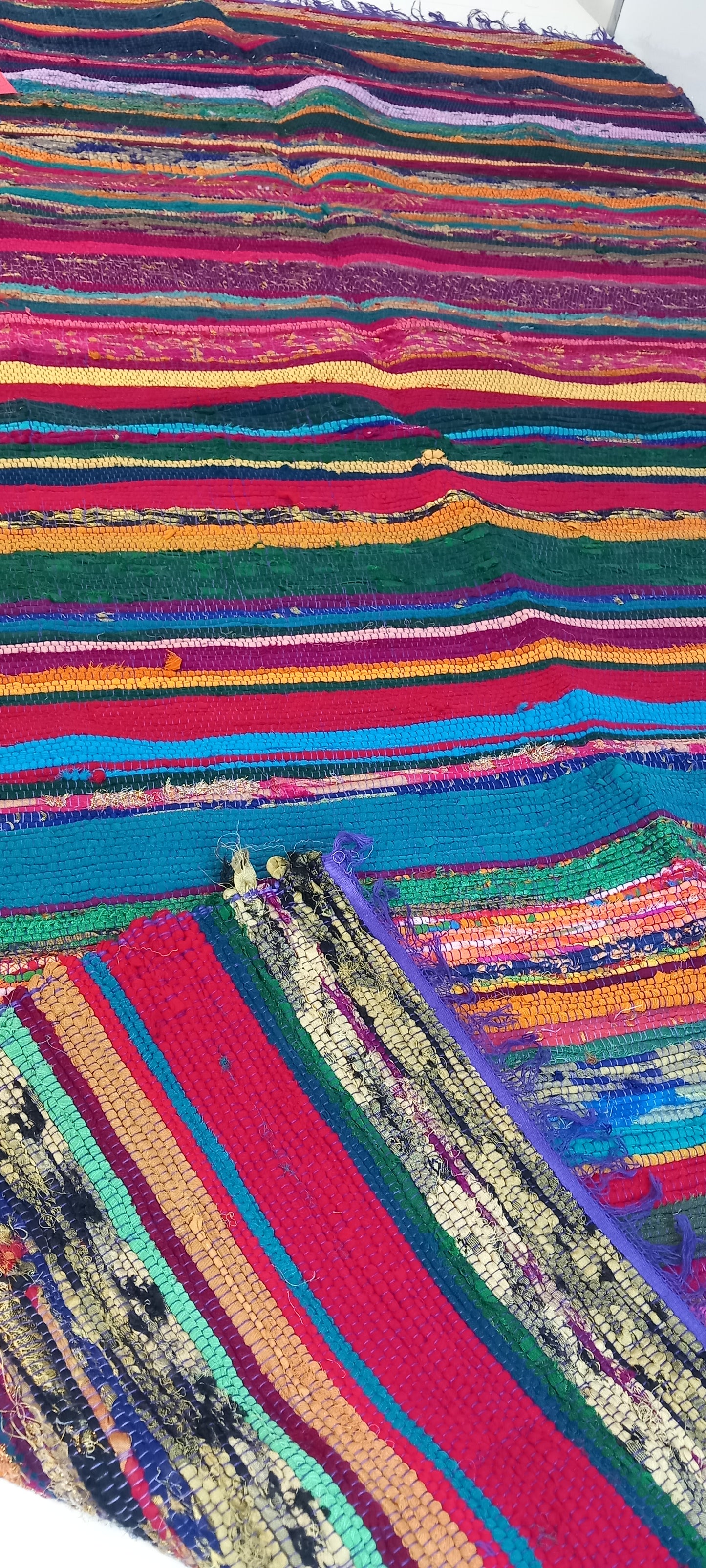 JARAPA PLAID ALFOMBRA FLECO BERENJENA,MODELO ESPECIAS MULTIUSOS Y MULTICOLOR 100X200CM.TEXTURA Y TRADICIÓN EN UNA SOLA PIEZA.ENVÍO GRATIS SIN PEDIDO MÍNIMO.