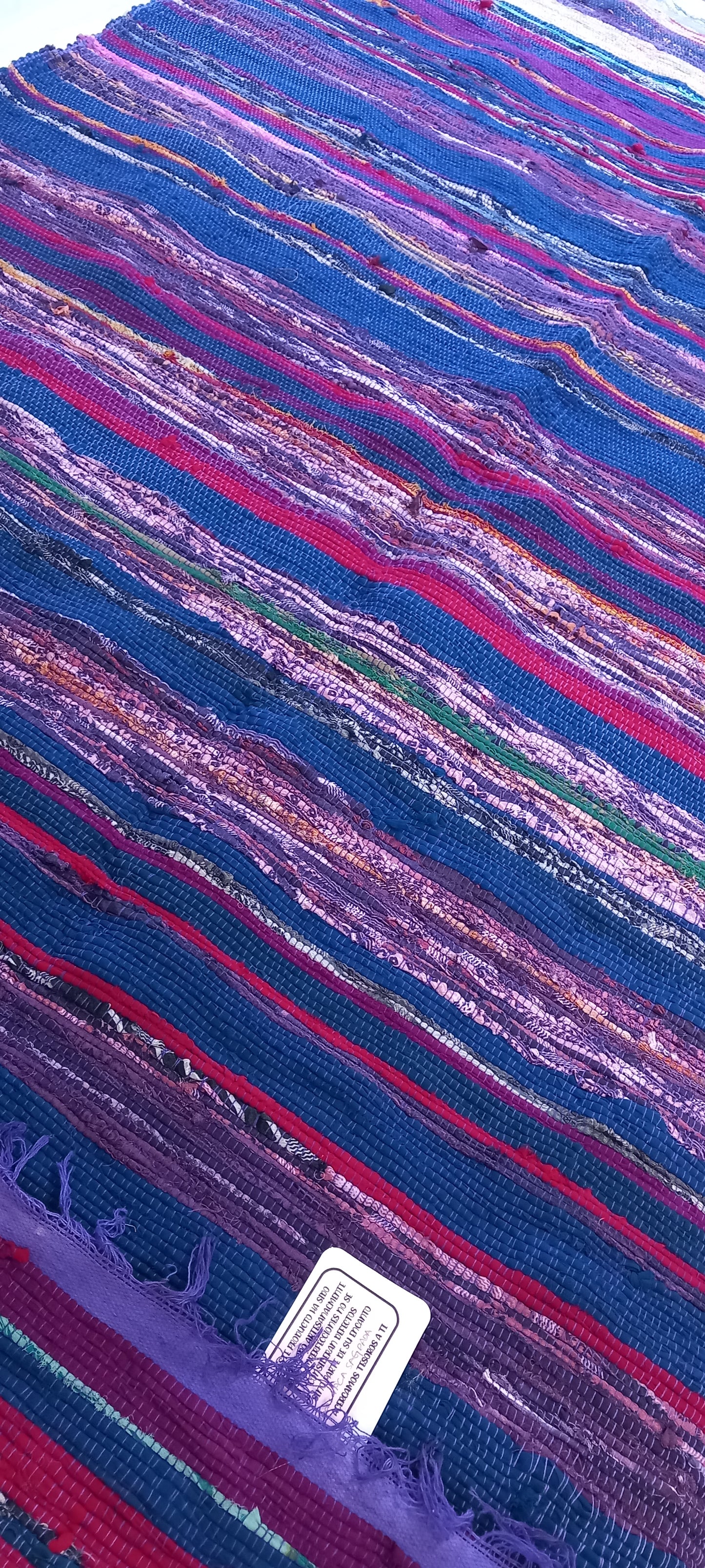 JARAPA PLAID ALFOMBRA FLECO MORADO,MODELO TEMPLO MULTIUSOS Y MULTICOLOR 100X200CM.TEXTURA Y TRADICIÓN EN UNA SOLA PIEZA.ENVÍO GRATIS SIN PEDIDO MÍNIMO.