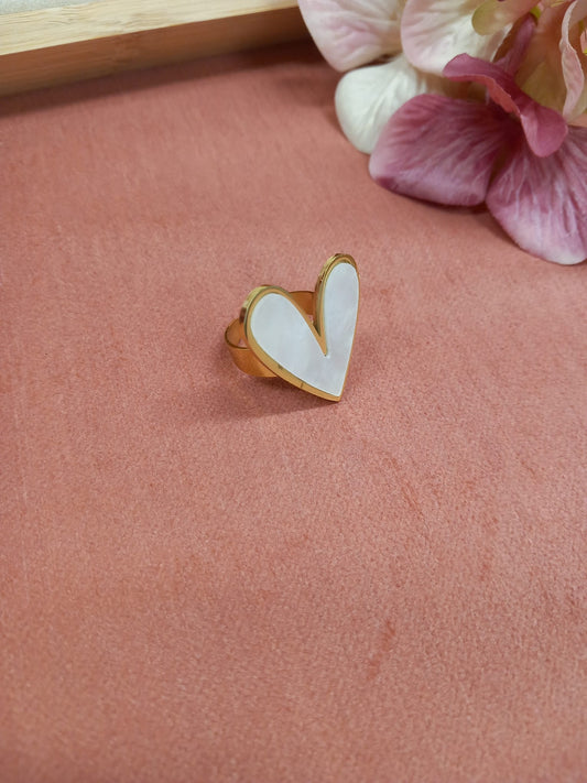 Cultured Mother of Pearl Heart Ring