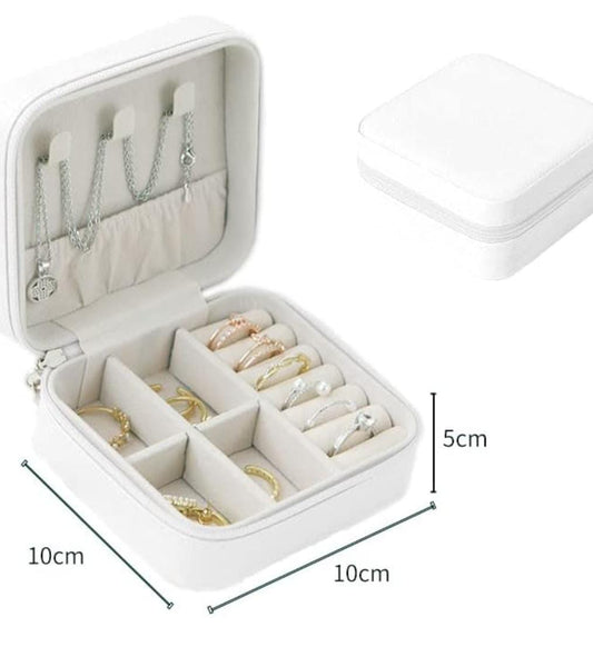 Individual portable or travel jewelry box. 3 colors to choose from. 