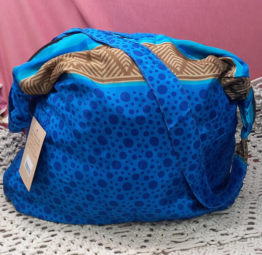 Bolso india 100%artesanía India...Con cremallera.Envío gratis sin pedido mínimo. Modelo Asante.