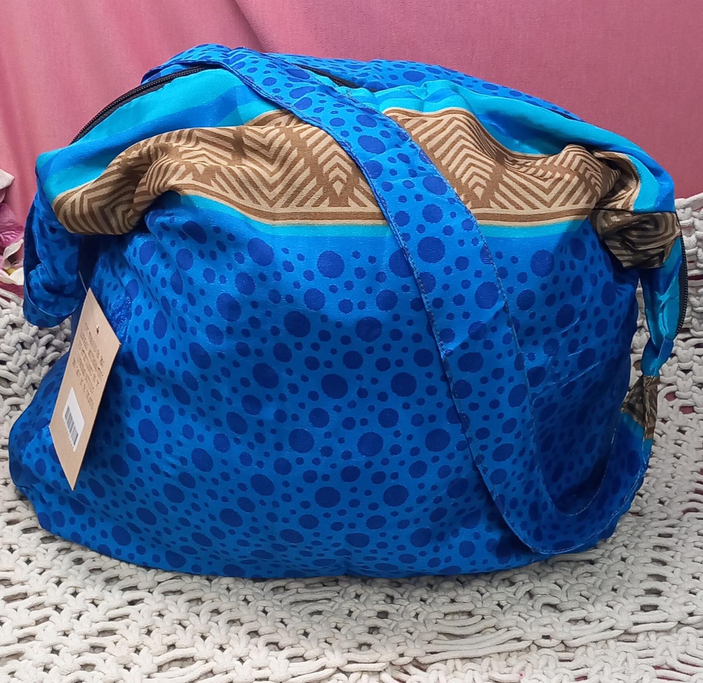Bolso india 100%artesanía India...Con cremallera.Envío gratis sin pedido mínimo. Modelo Asante.