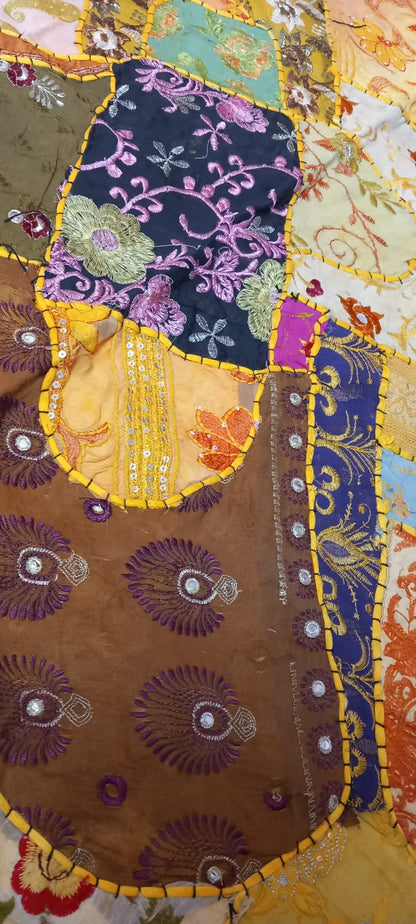 PATCHWORK TEXTIL EN TAPIZ 90X90 CONFECCIONADO ARTESANALMENTE EN INDIA.ENVÍO GRATIS SIN PEDIDO MÍNIMO.