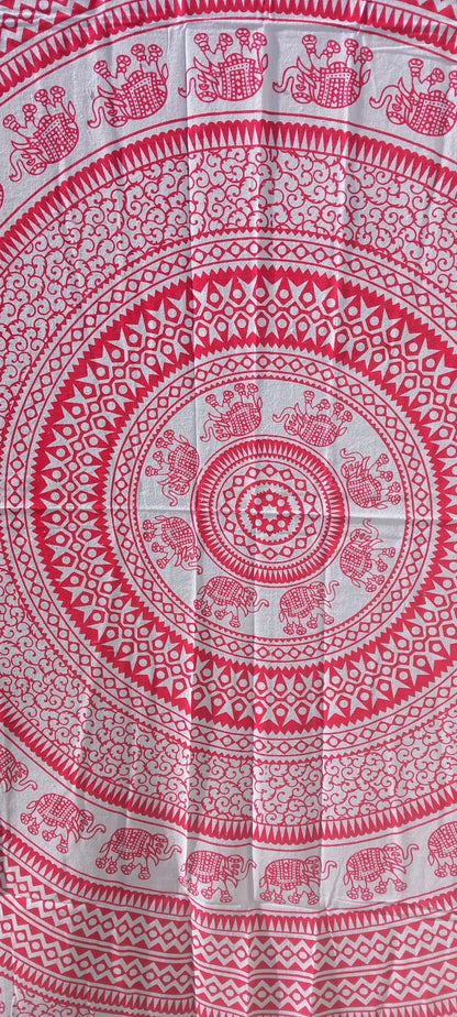 MULTIUSOS PLAID CUBRE ELFANTES CON ROJO EN ALGODÓN NATURAL ARTESANALMENTE HECHO EN INDIA. ENVÍO GRATIS SIN PEDIDO MÍNIMO.