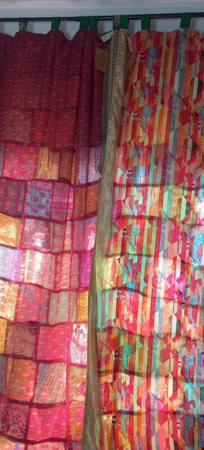 SET DE 2 CORTINAS PATCHWORK CONFECCIONADAS EN TELAS SEDOSAS MÁGICAS PORQUE SON REVERSIBLES CON SUS TRABILLAS.ENVIÓ GRATIS.