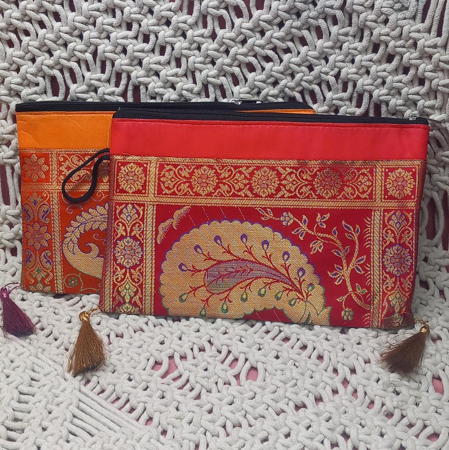 NECESER EN SEDA ELEGANTE IRREPETIBLE Y ESPECIAL. MÁS COLORES EN WEB.ENVÍO GRATIS SIN PEDIDO MÍNIMO.