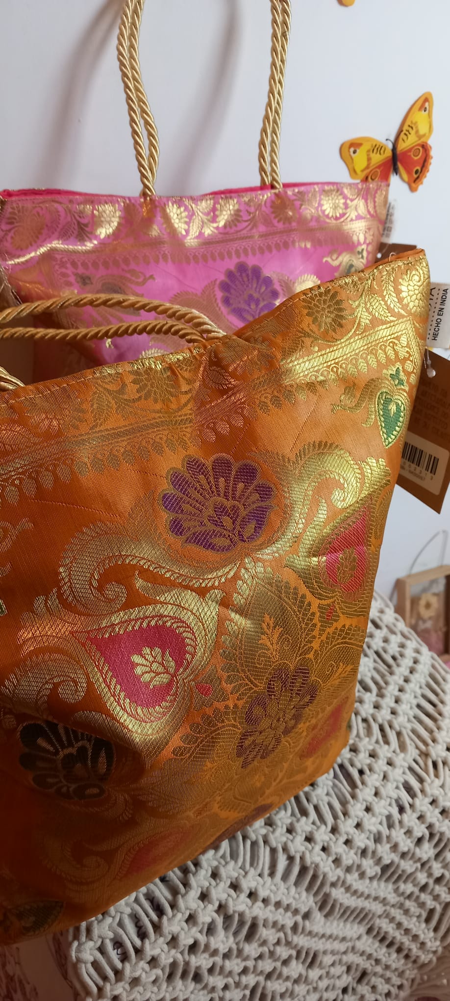 Bolsos Tote seda,artesanía India,envío gratis y precio sin competencia.Piezas exclusivas con boho vibes.