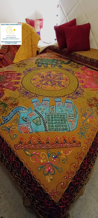 CUBRECAMA DOBLE 200X260 CON ELEFANTES SÍMBOLO DE BUENA SUERTE Y PROTECCIÓN EN LA CULTURA INDIA.ENVÍO GRATIS SIN PEDIDO MÍNIMO.