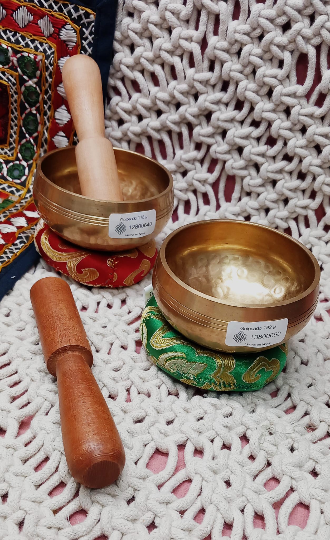 CUENCO GRABADO INCLUYE ZAFU Y STICK DE MADERA,INSTRUMENTO ANCESTRAL HECHO EN NEPAL.ENVÍO GRATIS SIN PEDIDO MÍNIMO.