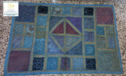 TEXTIL BENARÉS QUE ES UN TESORO REAL TRANSFORMANDO EL AMBIENTE EN UNA EXPERIENCIA. ES UN AUTÉNTICO HALLAZGO.ENVÍO GRATIS SIN PEDIDO MÍNIMO.