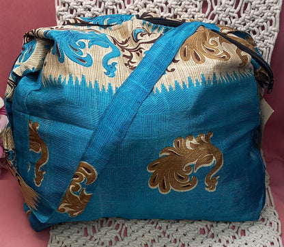 BOLSO ARTESANAL CON CREMALLERA INDIA AUTÉNTICO CON MÁGICOS COLORES.ENVÍO GRATIS SIN PEDIDO MÍNIMO.