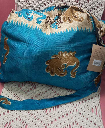 BOLSO ARTESANAL CON CREMALLERA INDIA AUTÉNTICO CON MÁGICOS COLORES.ENVÍO GRATIS SIN PEDIDO MÍNIMO.