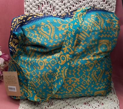 BOLSO CON PEQUEÑA TARA ARTESANAL CON CREMALLERA INDIA AUTÉNTICO CON MÁGICOS COLORES.ENVÍO GRATIS SIN PEDIDO MÍNIMO.