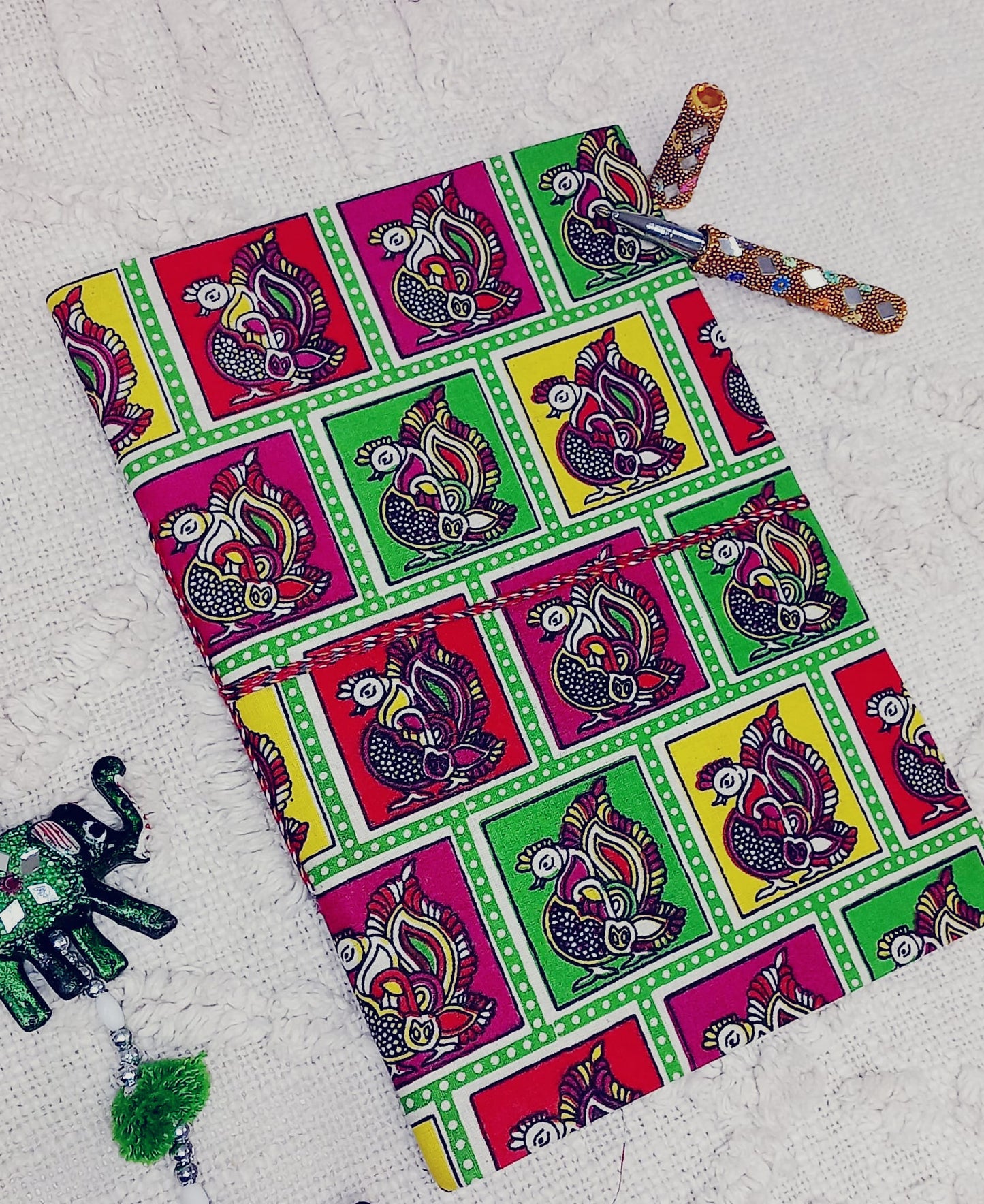 CUADERNO XL 18X25CM UNA PIEZA DE ARTE Y TRADICIÓN.FAISÁN SAGRADO EN INDIA SIMBOLIZANDO EL AMOR Y LA COMPASIÓN.ENVÍO GRATIS SIN PEDIDO MÍNIMO.