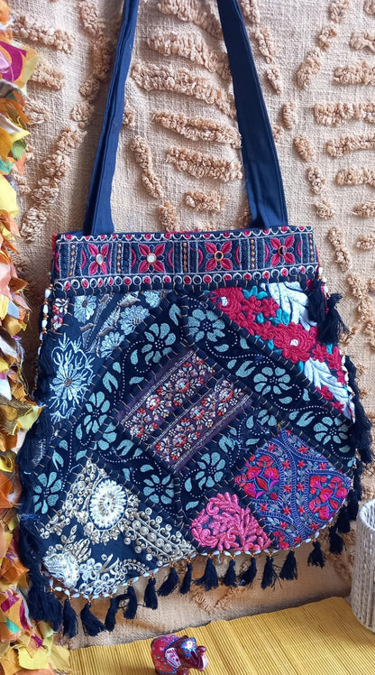 UN BOLSO CON ALMA,SIGNIFICADO Y ESTILO ÚNICO.BOLSO BOMBAY NAYA.ENVÍO GRATIS SIN PEDIDO MÍNIMO.