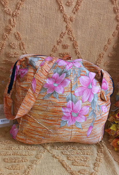 BOLSO SEDA CON CREMALLERA,AUTÉNTICA ARTESANÍA INDIA CON MÁGICOS COLORES.ENVÍO GRATIS SIN PEDIDO MÍNIMO.