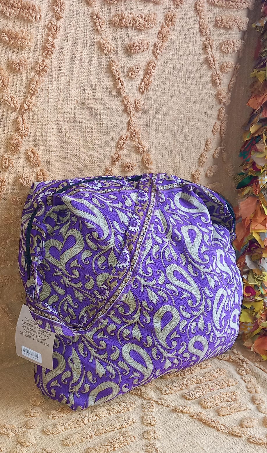 BOLSO SEDA CON CREMALLERA,AUTÉNTICA ARTESANÍA INDIA CON MÁGICOS COLORES.ENVÍO GRATIS SIN PEDIDO MÍNIMO.